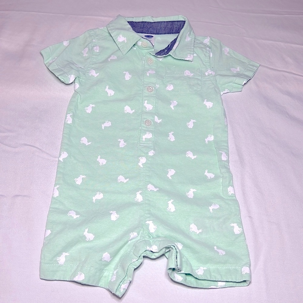 Old Navy Bunny Print Collard Romper - 6-12 Months